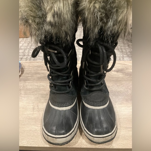 Sorel Joan of Artic waterproof women’s boots - Size 7 - WORN ONCE! - Picture 3 of 9